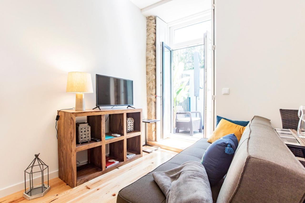 Central Studio W/ Pool, Ac & Patio By Lovelystay Porto Buitenkant foto