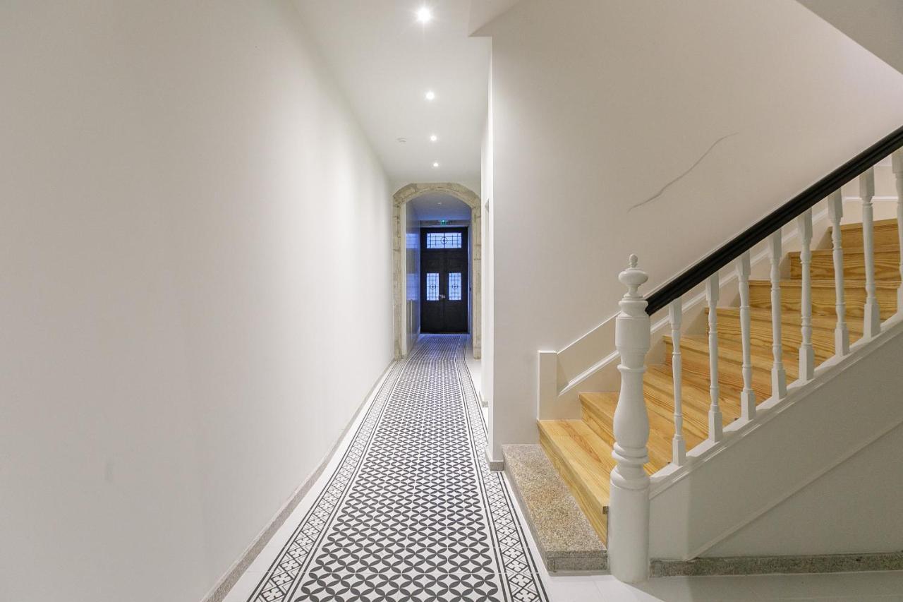 Central Studio W/ Pool, Ac & Patio By Lovelystay Porto Buitenkant foto