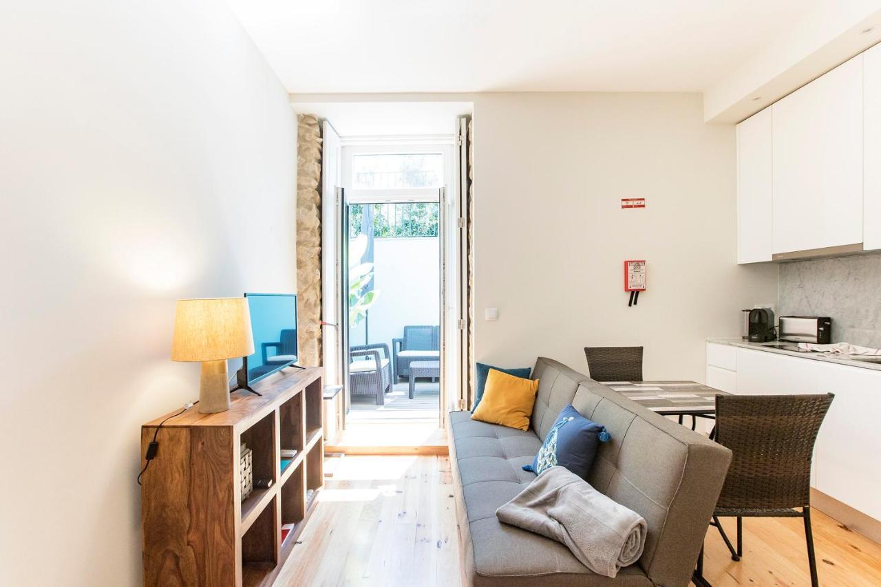 Central Studio W/ Pool, Ac & Patio By Lovelystay Porto Buitenkant foto