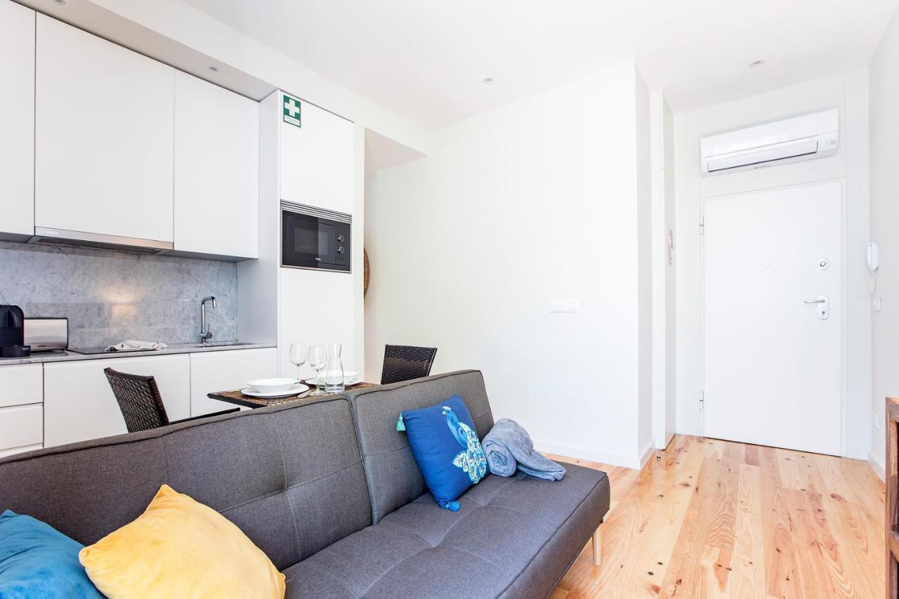 Central Studio W/ Pool, Ac & Patio By Lovelystay Porto Buitenkant foto