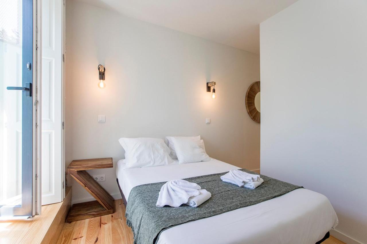 Central Studio W/ Pool, Ac & Patio By Lovelystay Porto Buitenkant foto